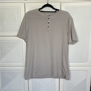 Apt. 9 large men’s T-shirt 3 buttons airy